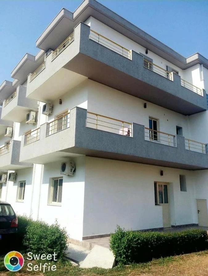 Apartmet Dritan Belulaj Apartment โอริคูม ภายนอก รูปภาพ